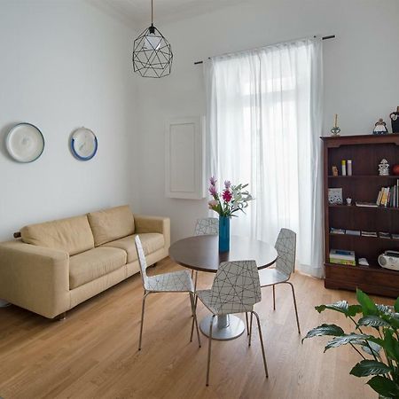 A Casa Di Adri Appartement Salerno Buitenkant foto