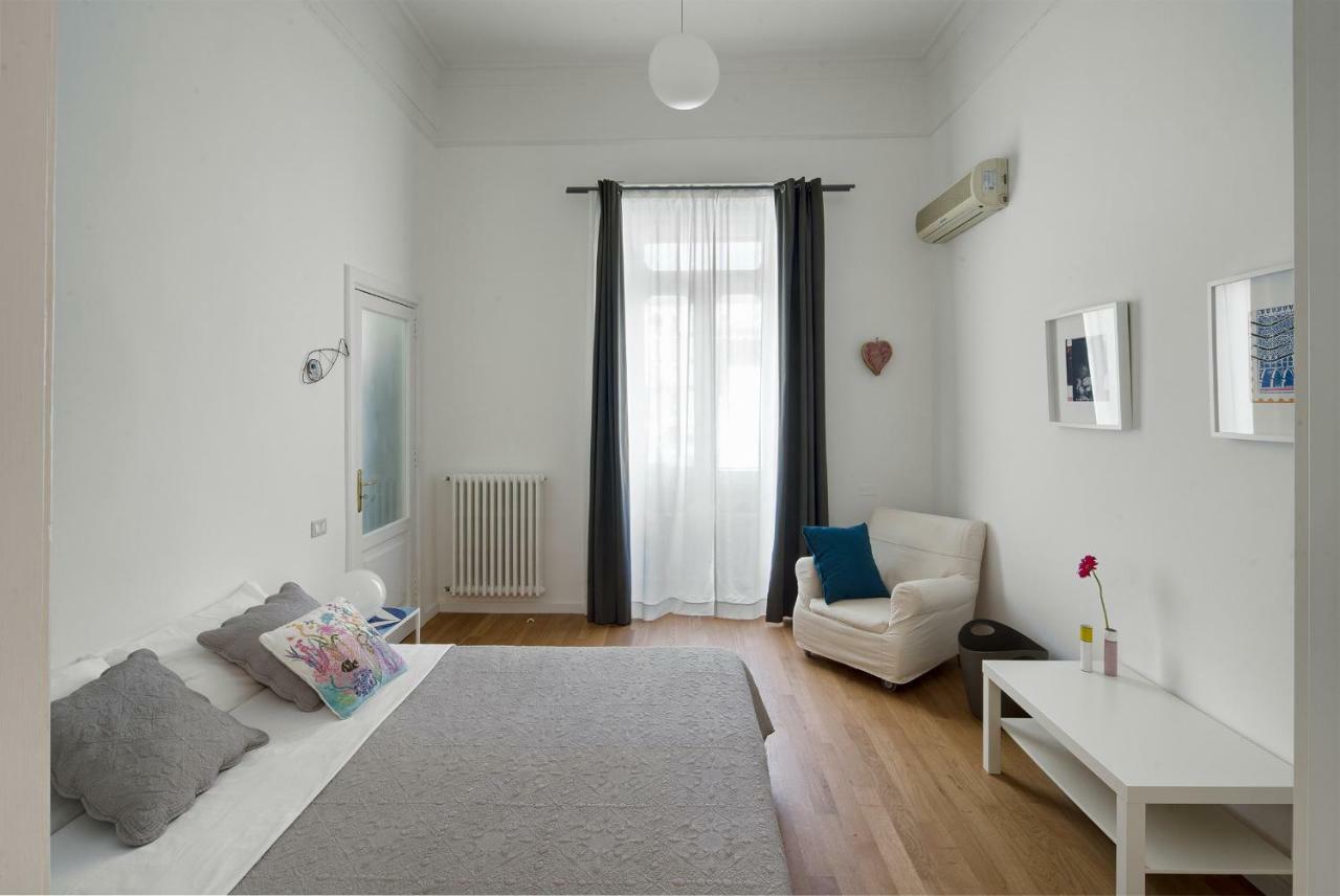 A Casa Di Adri Appartement Salerno Buitenkant foto